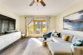 Condo with Balcony More Than 2 Mi to Angel Fire Resort!